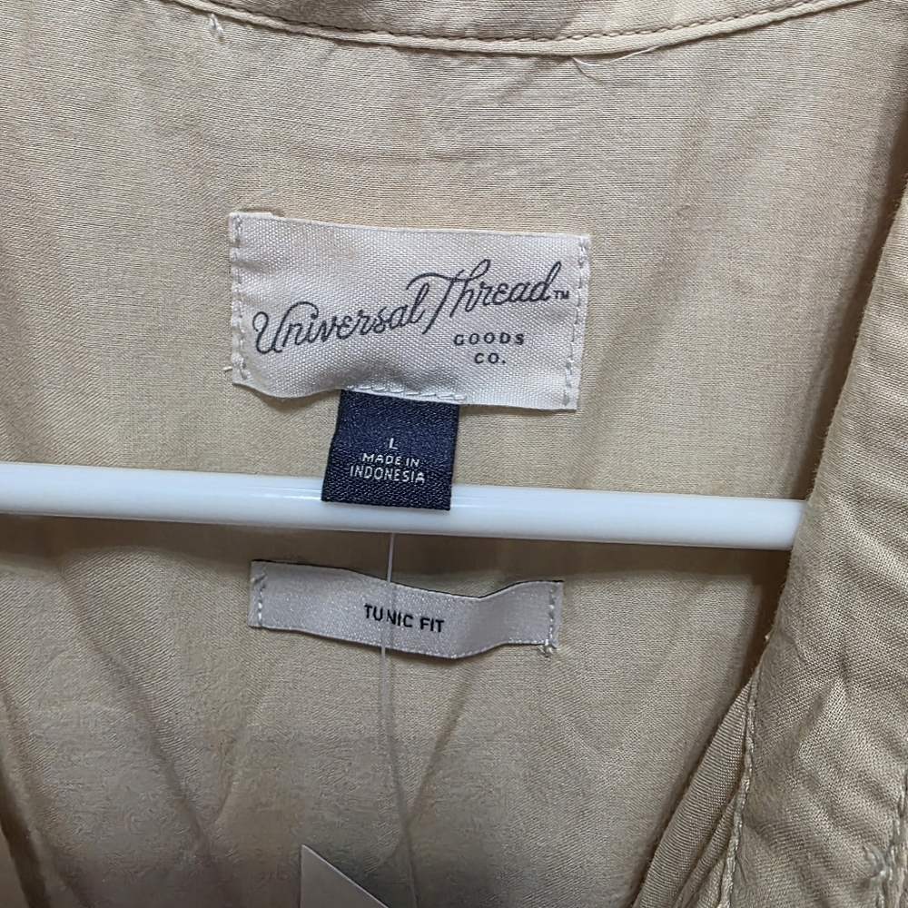 Universal Thread Women's Tunic Collared Button-Down Shirt Size Large NWT! - Picture 7 of 10